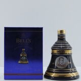Bell's - Christmas 2004- Decanter Thumbnail