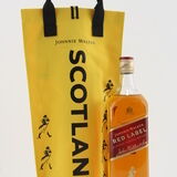 Johnnie Walker - Red Label - 1 Litre + Scotland Travel Bag  Thumbnail