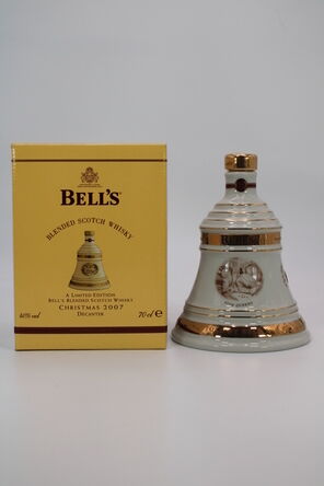 Bells  8 Years Old  Christmas 2007 Decanter