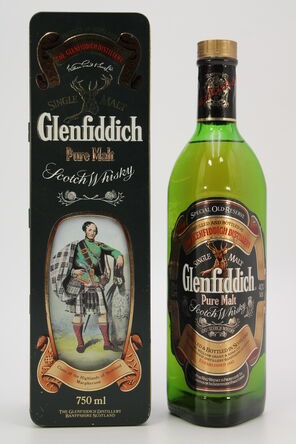 Glenfiddich Special Reserve Clans Of The Highlands Of Scotland Macpherson