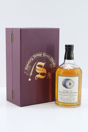 Macallan Glenlivet  30 Years Old  1966 Signatory Vintage