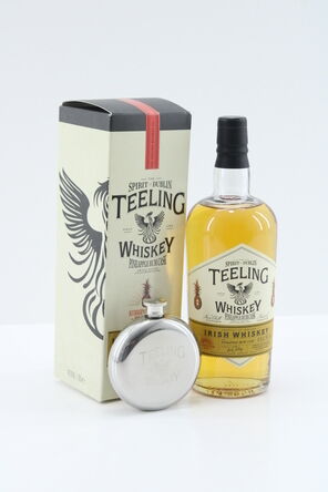 Teeling Pineapple Rum Cask With Hipflask
