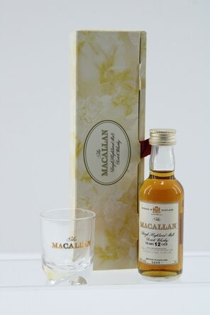 Macallan  12 Years Old   Glass Set