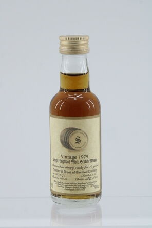 Braes of Glenlivet  16 Years Old  1979 Signatory Vintage