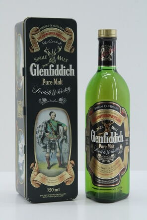 Glenfiddich Special Reserve Clans Of The Highlands Of Scotland Macpherson