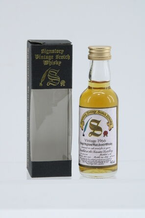 Tomatin  23 Years Old  1966 Signatory Vintage