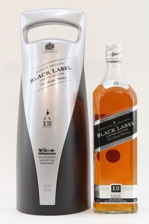 Johnnie Walker  12 Years Old  Black Label  Limited Edition  Vodafone McClaren Mercedes