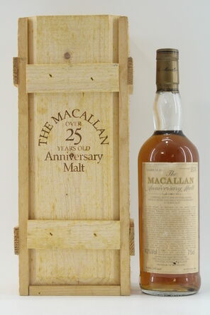 Macallan  25 Years Old  1962 Anniversary Malt