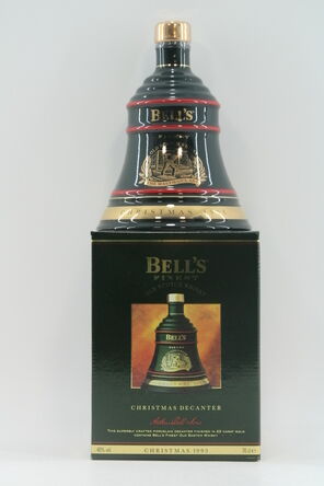 Bell s Christmas 1993 Decanter