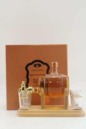 Stylish Whisky Glass Barrel Decanter Glasses